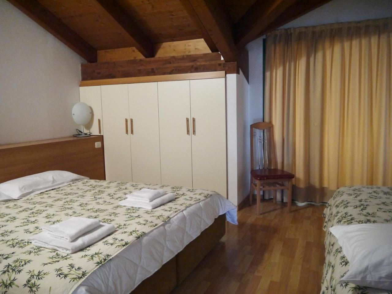 Hotel Oasi Muggia Exterior foto